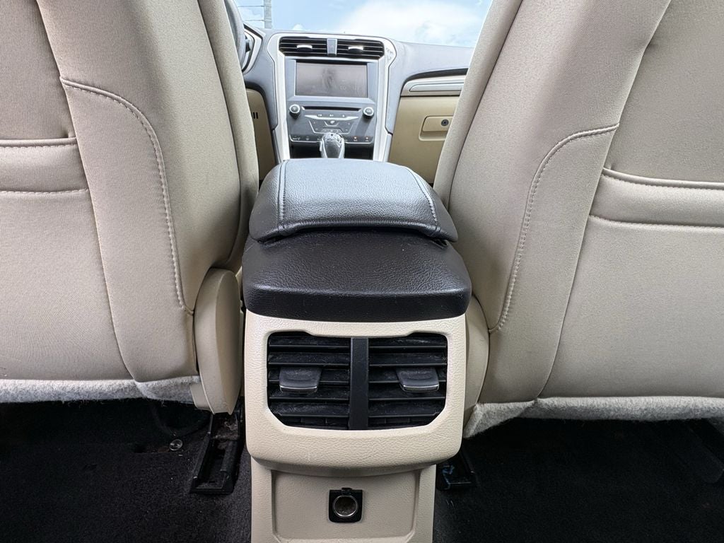 2015 Ford Fusion SE