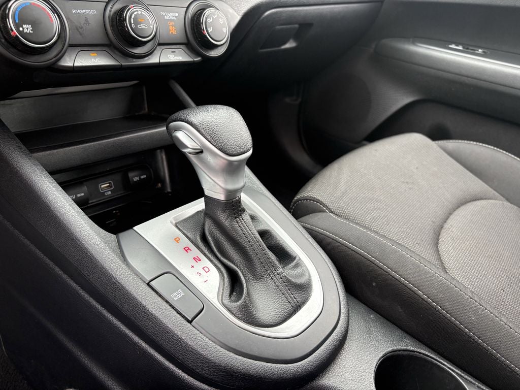2022 Kia Forte LXS