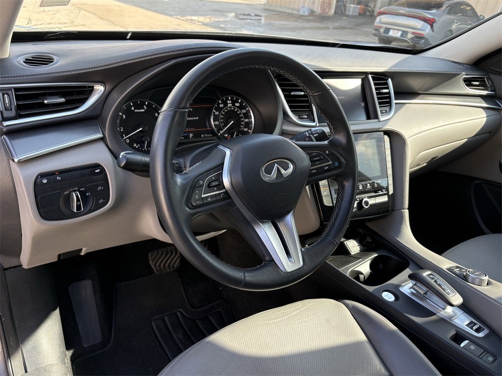 2023 INFINITI QX50 LUXE