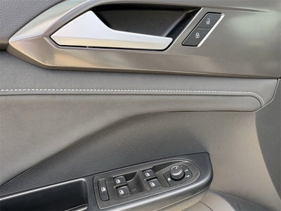 2026 Volkswagen Taos 1.5T SE Black