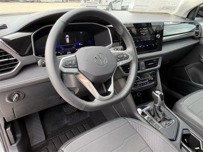 2026 Volkswagen Taos 1.5T SE Black