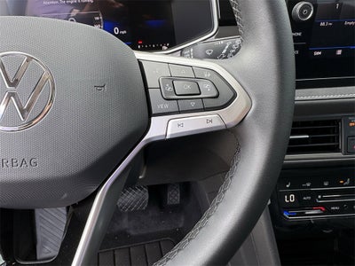 2026 Volkswagen Taos 1.5T SE Black