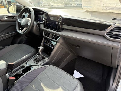 2026 Volkswagen Taos 1.5T SE Black