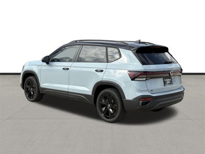 2026 Volkswagen Taos 1.5T SE Black