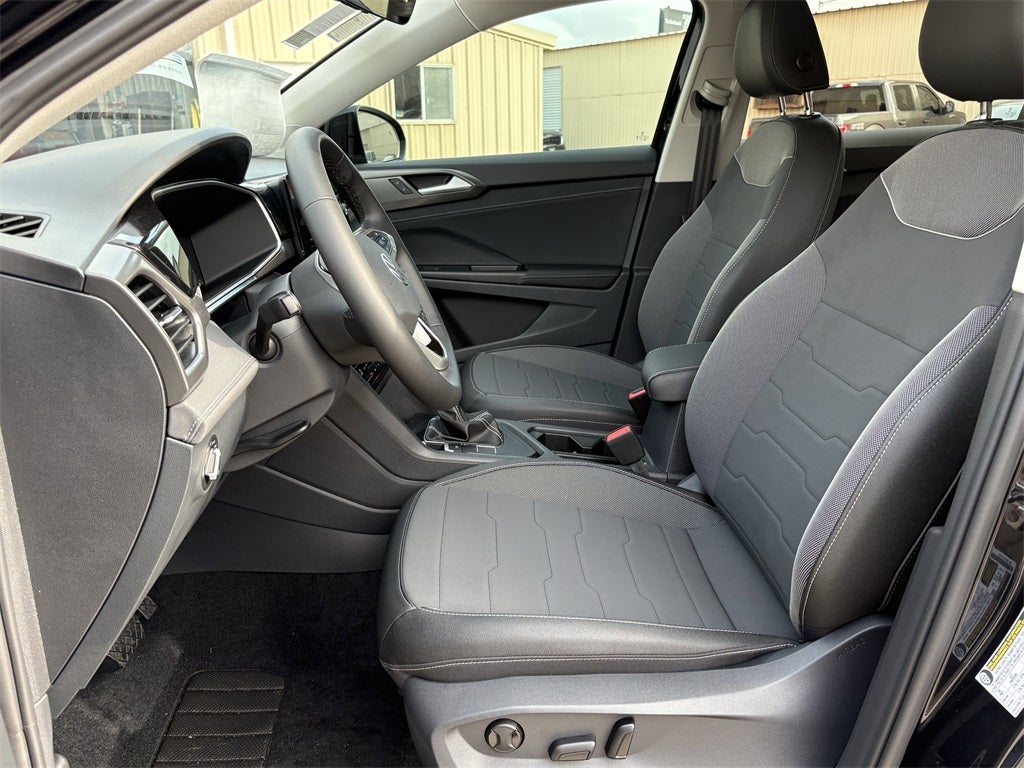 2026 Volkswagen Taos 1.5T SE Black