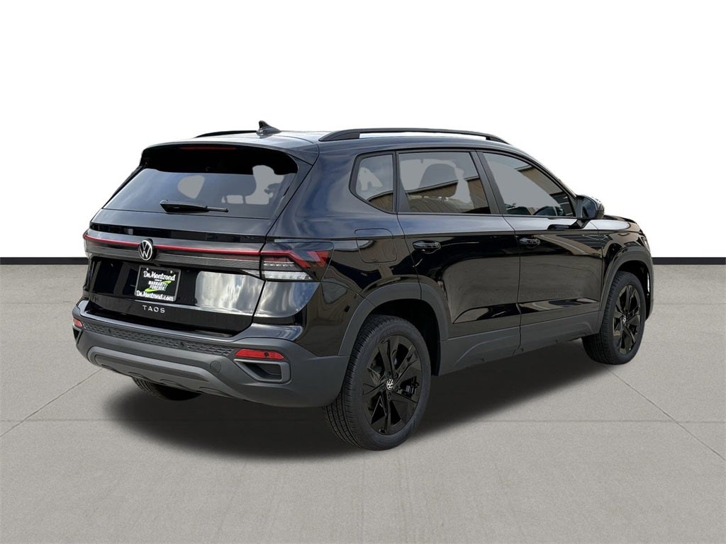 2026 Volkswagen Taos 1.5T SE Black
