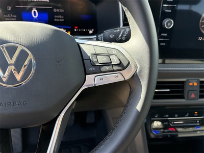 2026 Volkswagen Taos 1.5T SE Black