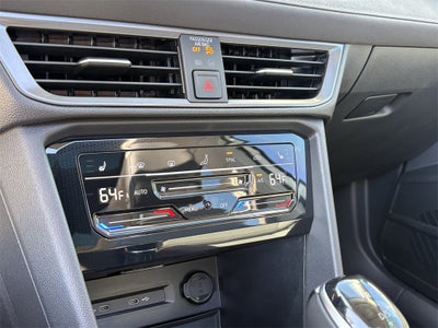 2026 Volkswagen Taos 1.5T SE Black