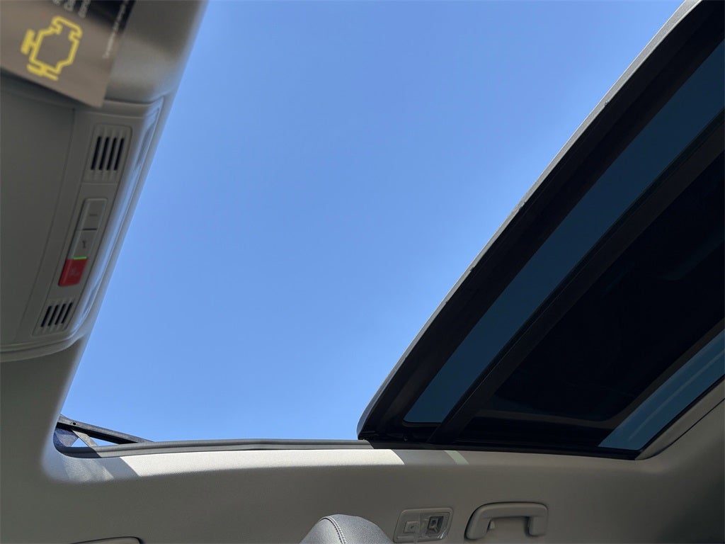 2026 Volkswagen Taos 1.5T SE Black