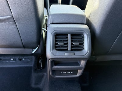 2026 Volkswagen Taos 1.5T SE Black