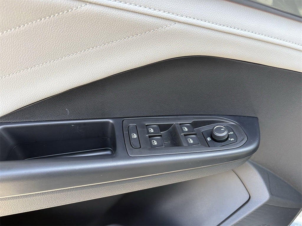 2025 Volkswagen Taos 1.5T SEL