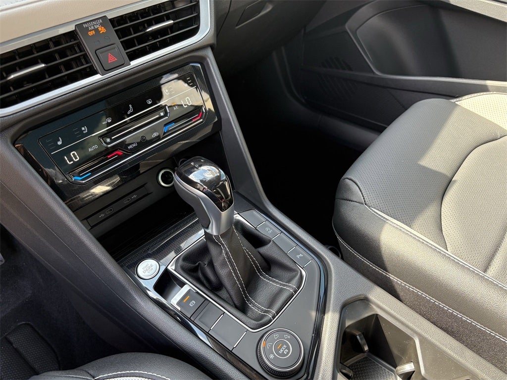 2025 Volkswagen Taos 1.5T SEL