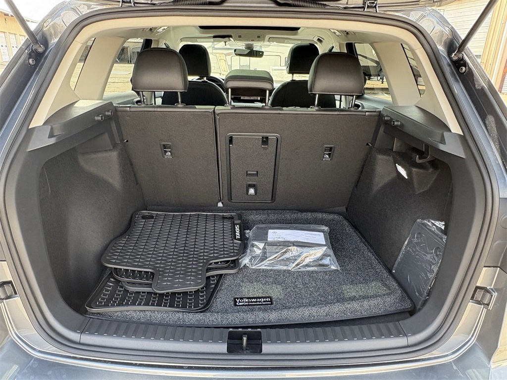 2025 Volkswagen Taos 1.5T SEL