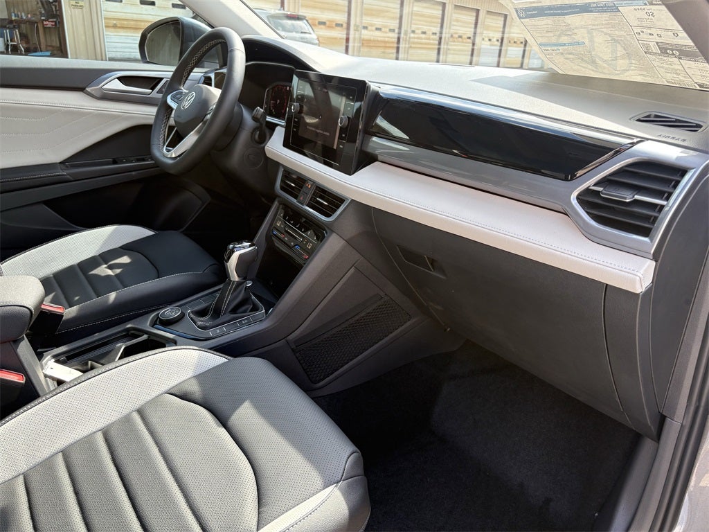 2025 Volkswagen Taos 1.5T SEL