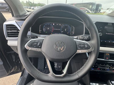 2025 Volkswagen Taos 1.5T SEL