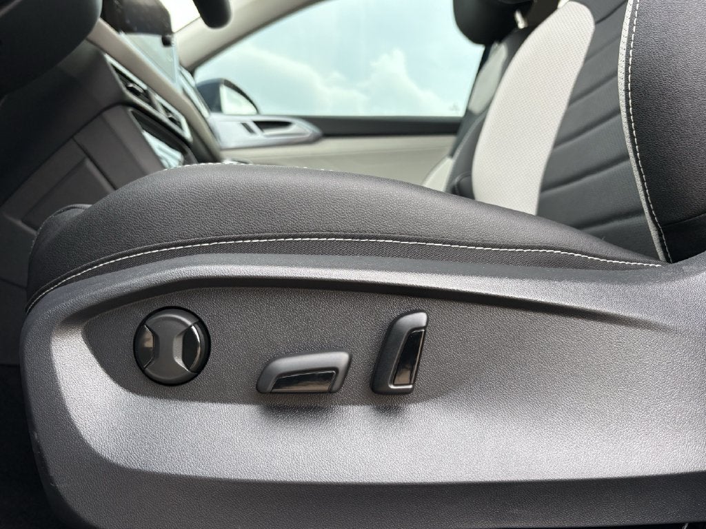2027 Volkswagen Taos 1.5T SEL