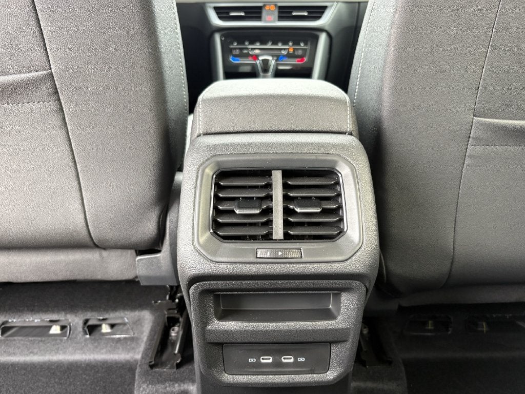 2027 Volkswagen Taos 1.5T SEL