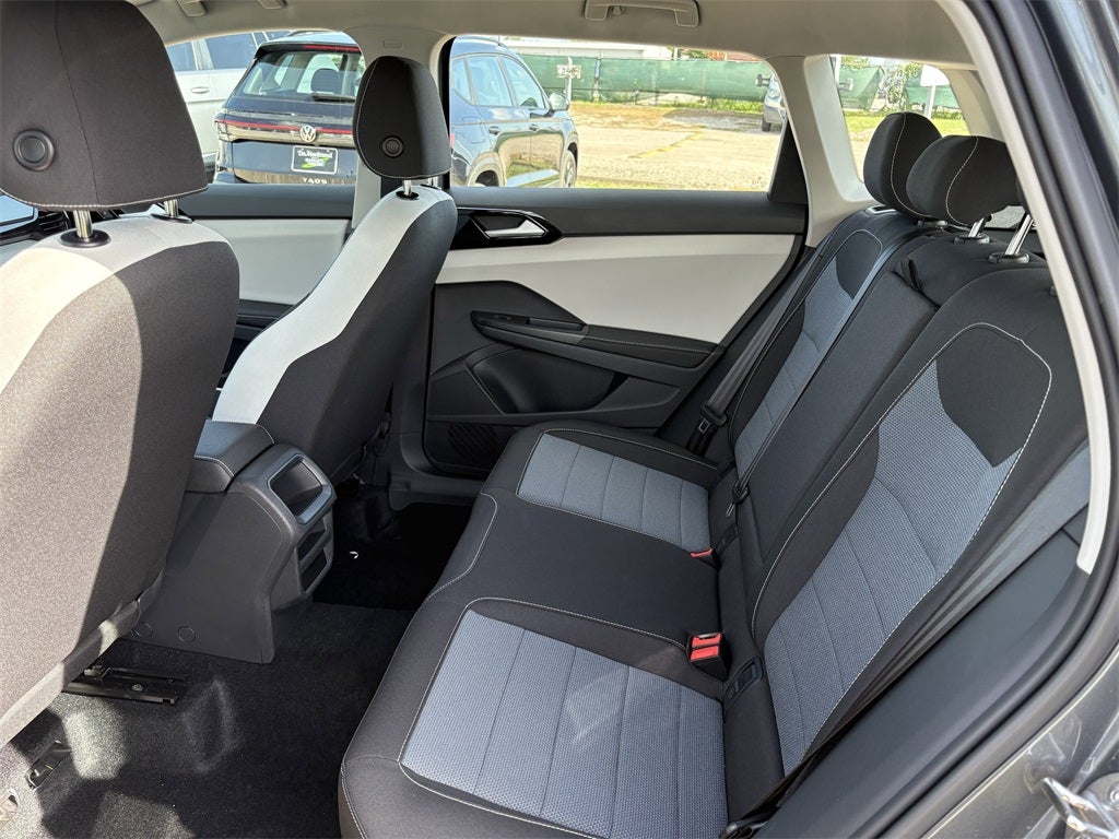 2025 Volkswagen Taos 1.5T S