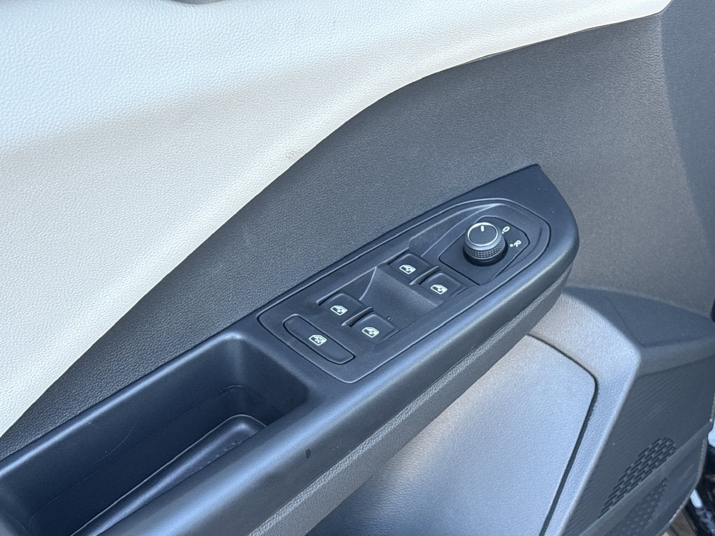 2027 Volkswagen Taos 1.5T S