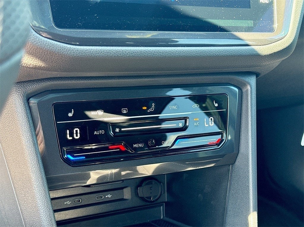 2024 Volkswagen Tiguan 2.0T SE R-Line Black