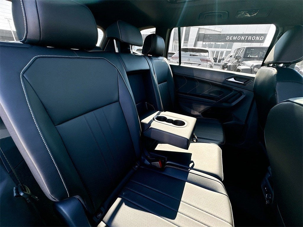 2024 Volkswagen Tiguan 2.0T SE R-Line Black