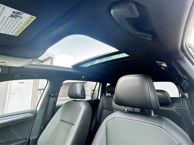 2024 Volkswagen Tiguan 2.0T SE R-Line Black