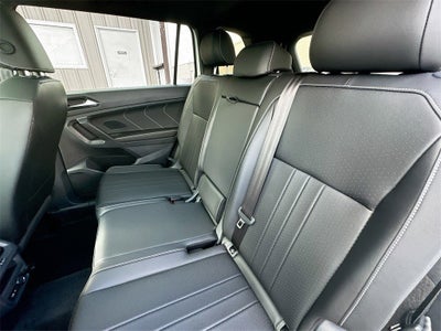 2024 Volkswagen Tiguan 2.0T SE R-Line Black