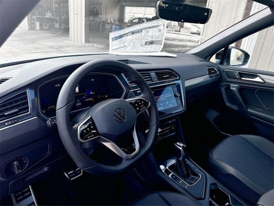 2024 Volkswagen Tiguan 2.0T SE R-Line Black