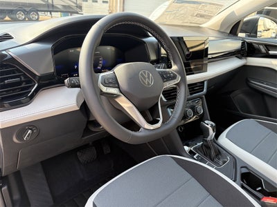 2025 Volkswagen Taos 1.5T SE