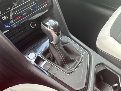 2025 Volkswagen Taos 1.5T SE