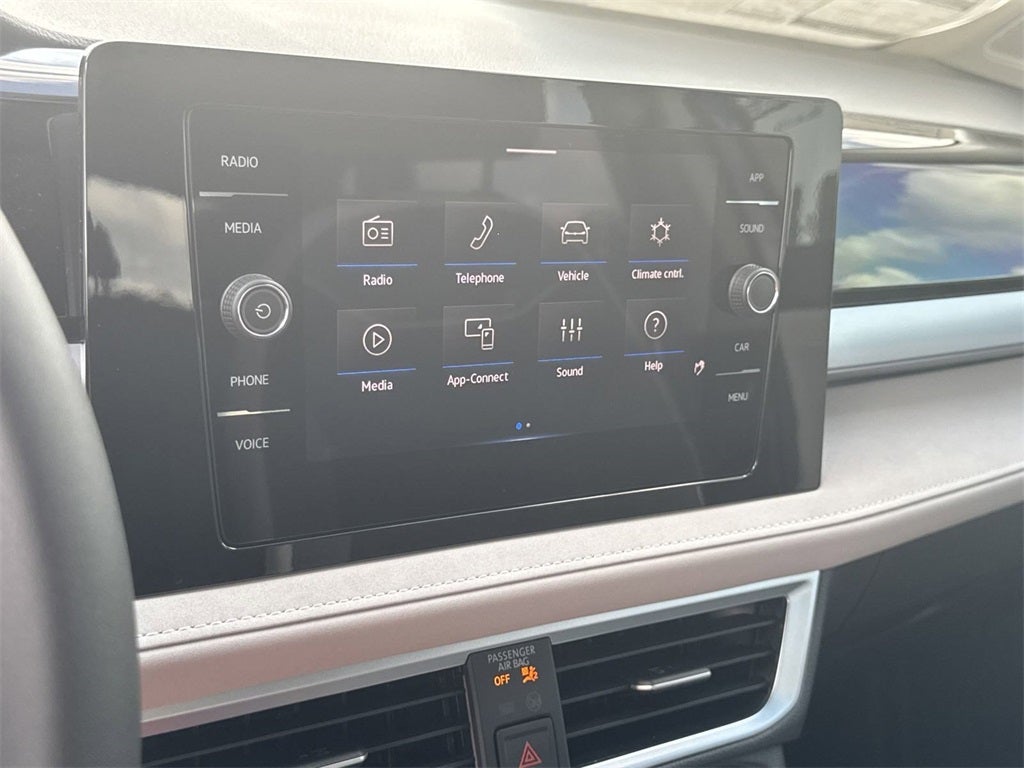 2025 Volkswagen Taos 1.5T SE