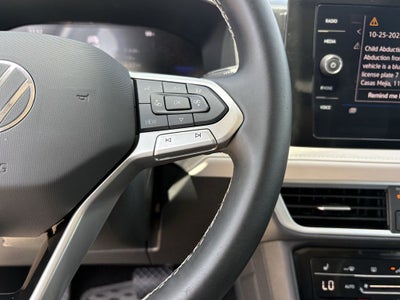 2025 Volkswagen Taos 1.5T SE