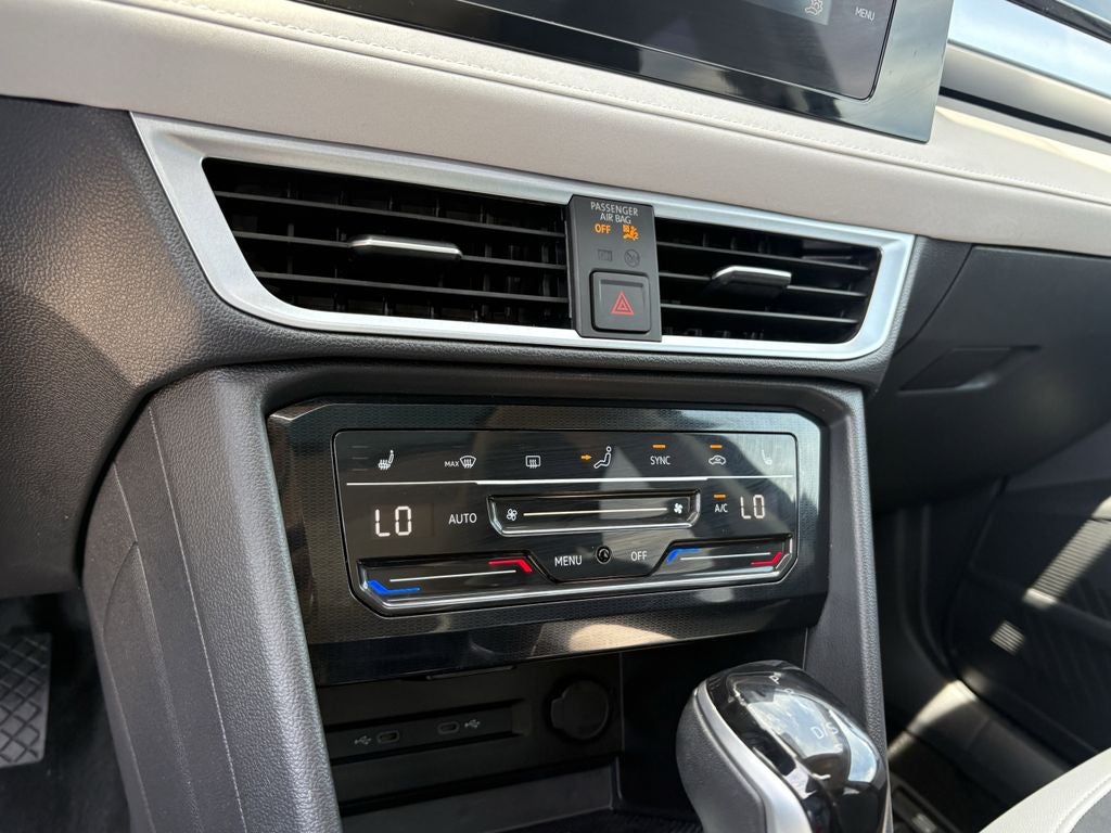 2025 Volkswagen Taos SE - Photo 20