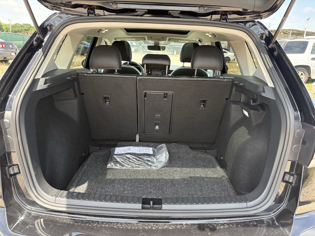 2025 Volkswagen Taos SE - Photo 27