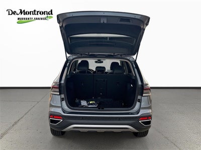 2025 Volkswagen Taos 1.5T SE