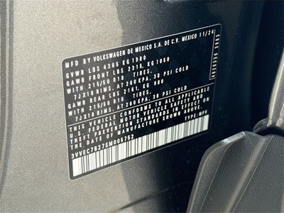 2025 Volkswagen Taos 1.5T SE