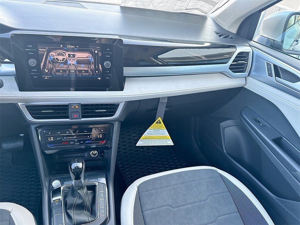 2025 Volkswagen Taos 1.5T SE
