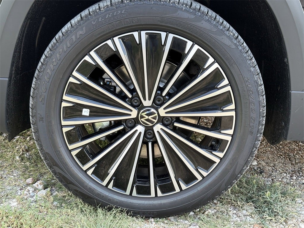 2025 Volkswagen Taos 1.5T SE