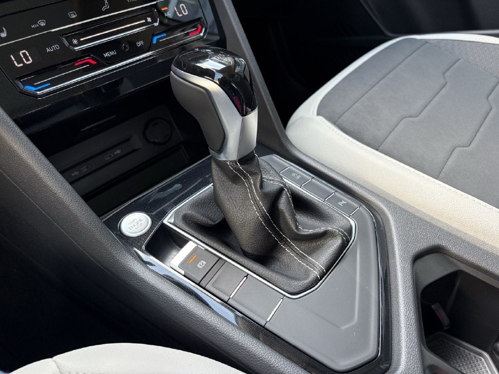 2027 Volkswagen Taos 1.5T SE