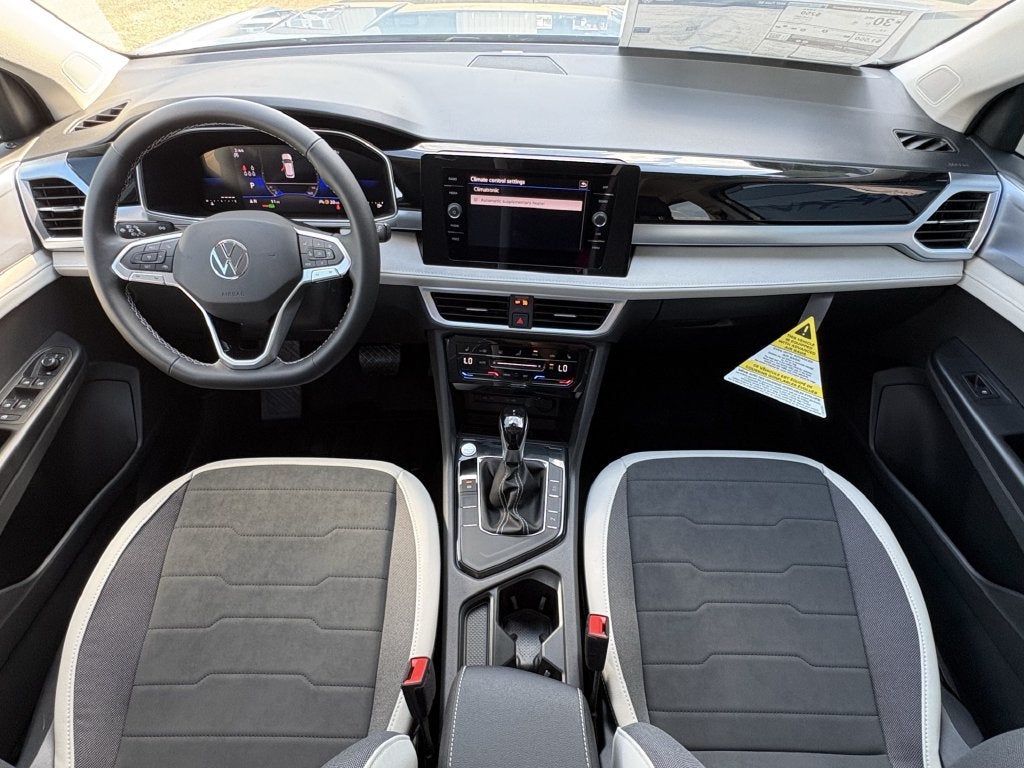 2027 Volkswagen Taos 1.5T SE