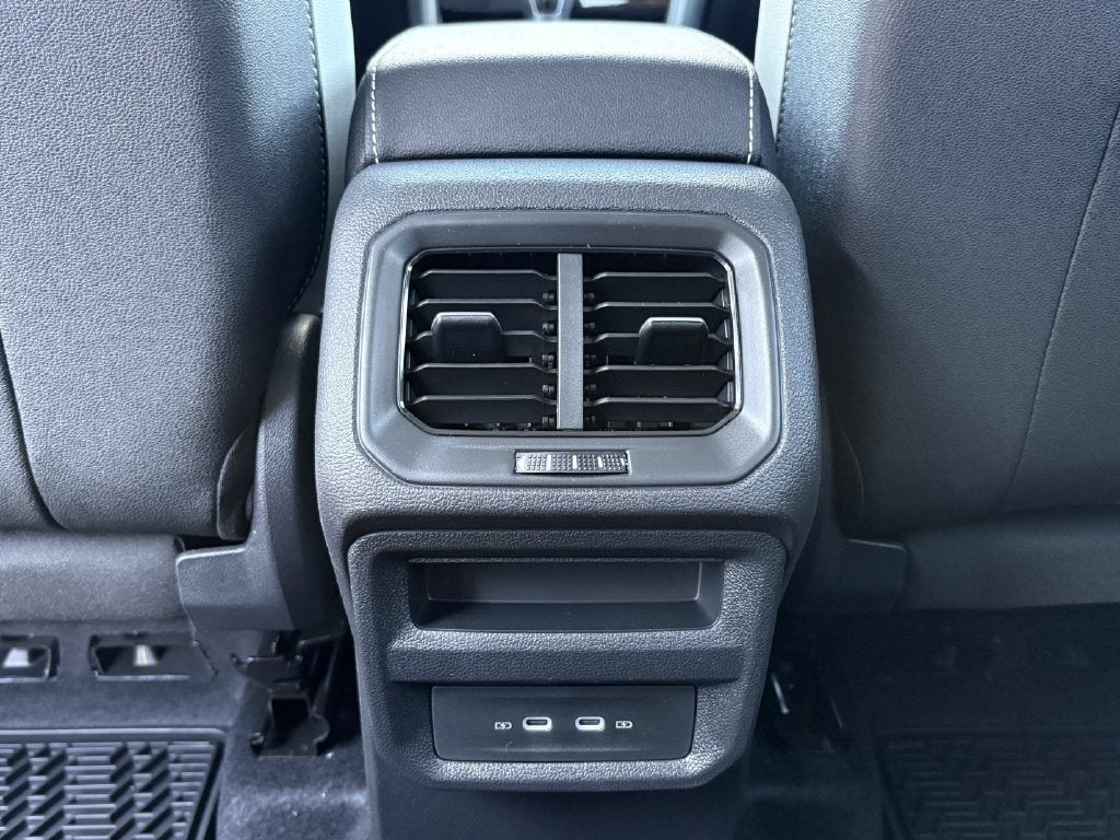 2027 Volkswagen Taos 1.5T SE