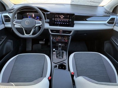 2027 Volkswagen Taos 1.5T SE