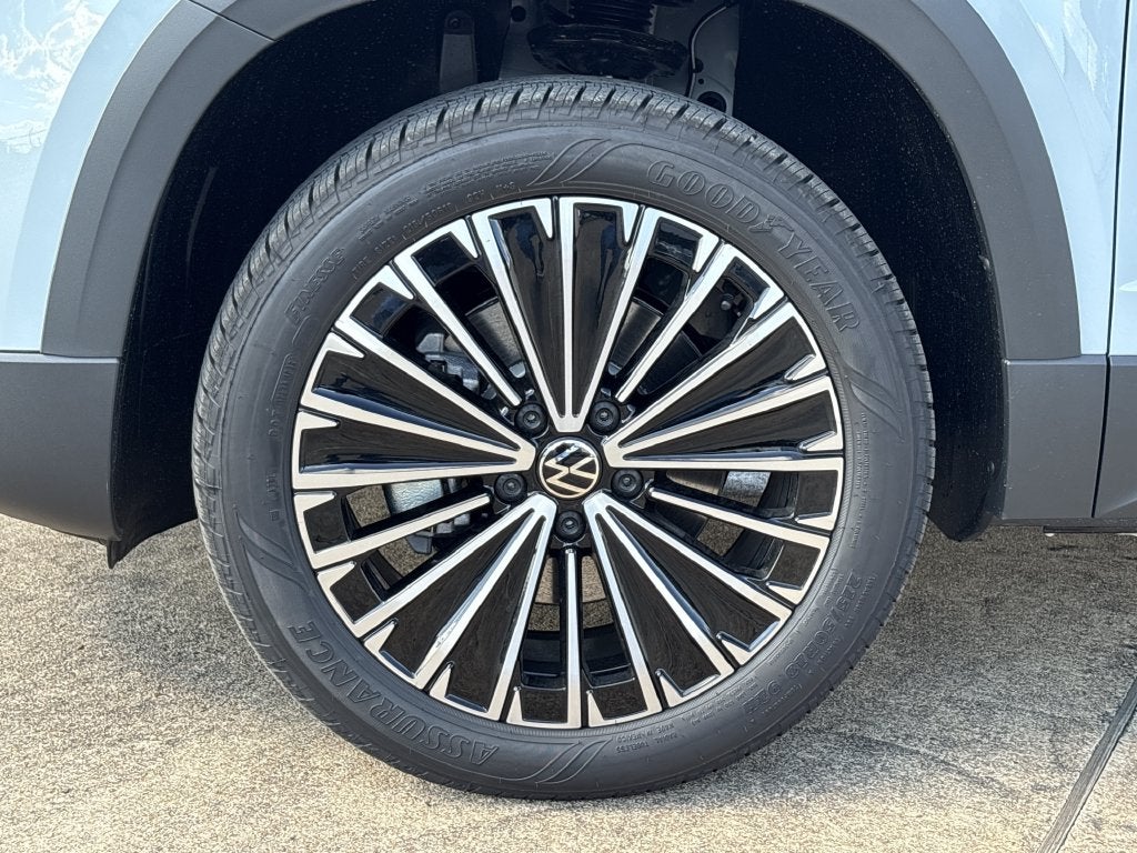 2027 Volkswagen Taos 1.5T SE