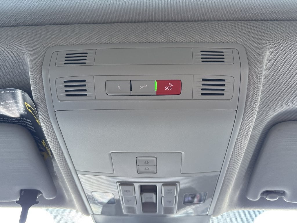 2027 Volkswagen Taos 1.5T SE
