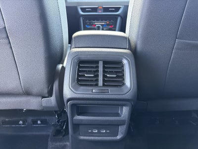 2027 Volkswagen Taos 1.5T SE