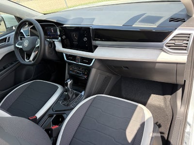 2027 Volkswagen Taos 1.5T SE