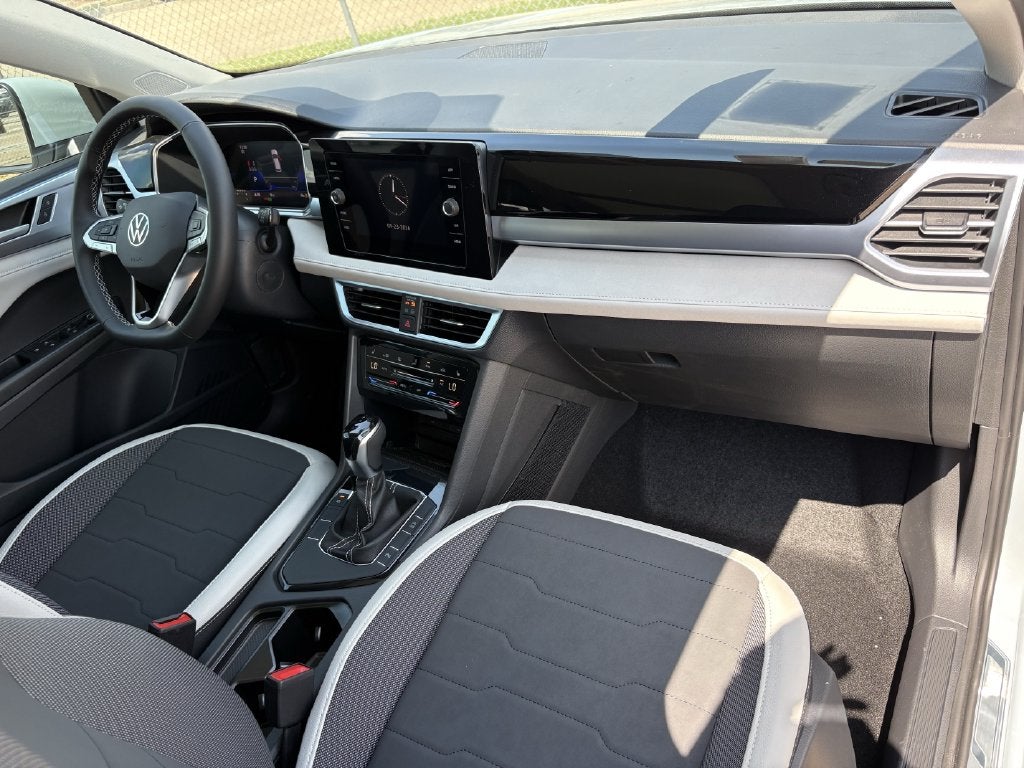2027 Volkswagen Taos 1.5T SE