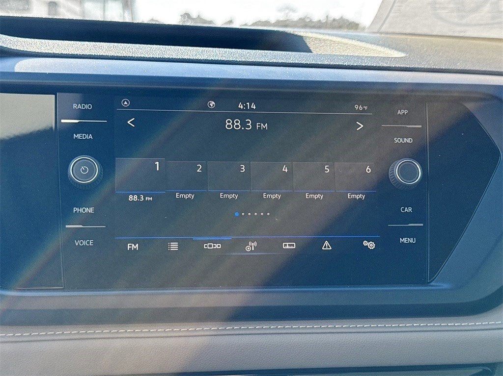 2024 Volkswagen Taos 1.5T SE