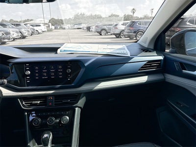 2024 Volkswagen Taos 1.5T SE