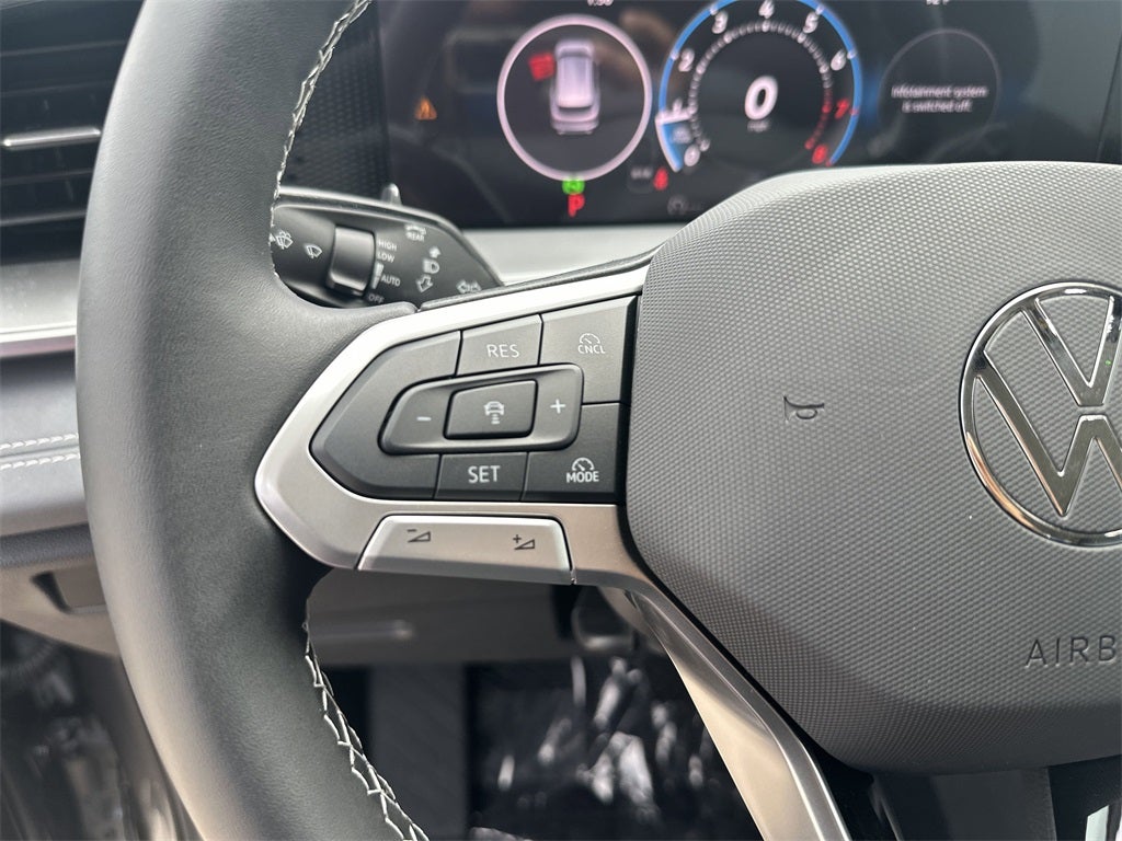 2025 Volkswagen Tiguan 2.0T SE